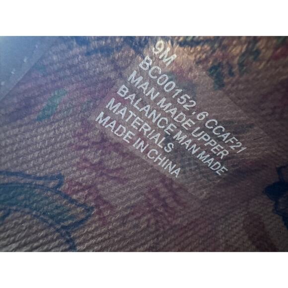 BOC Clogs-Size 9 - Picture 6 of 6